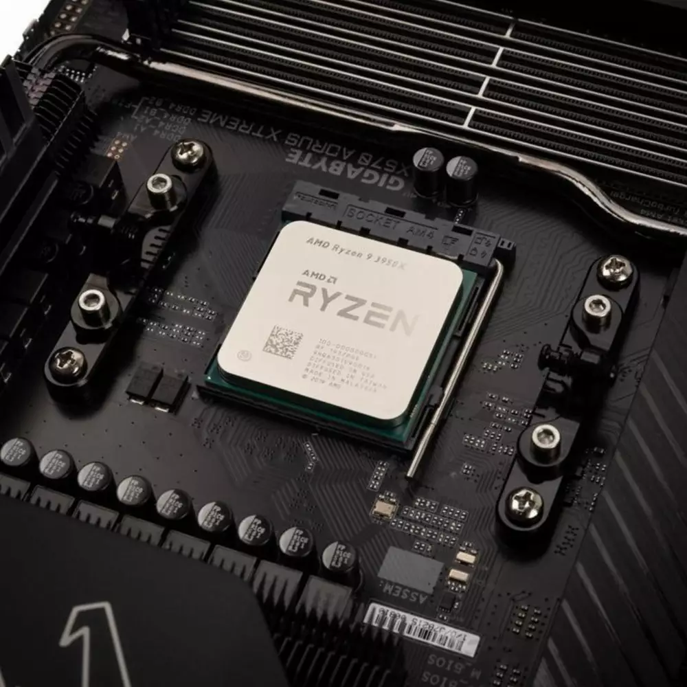 Монтажната рамка der8auer RYZEN 3000 OC AIO Mounting Frame