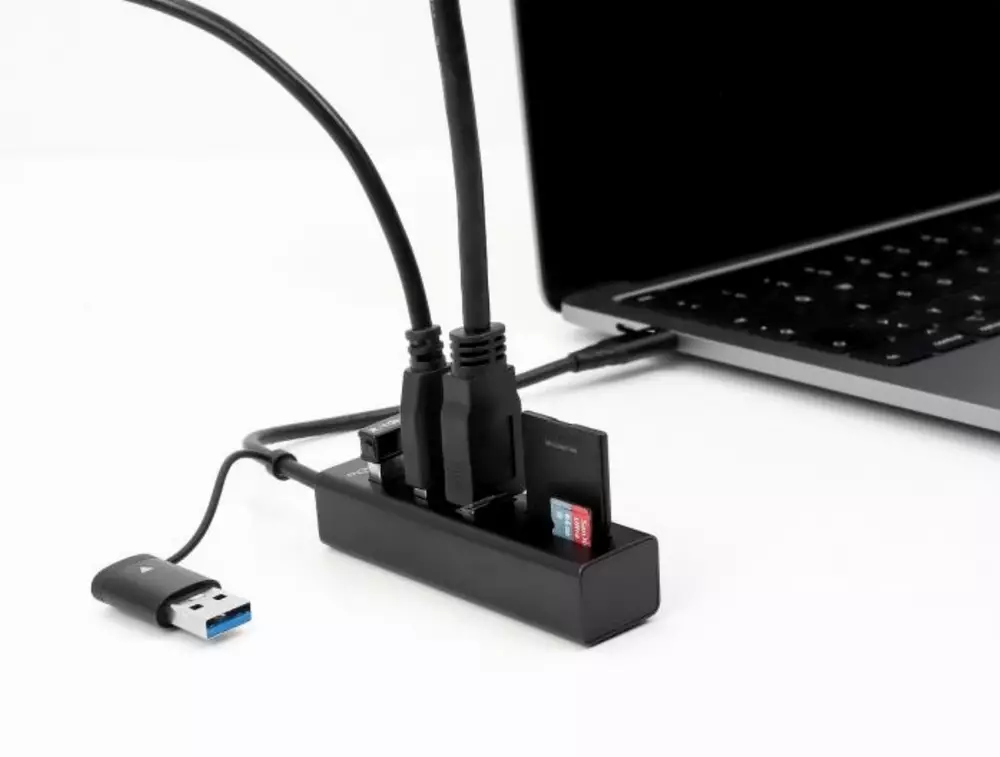 USB хъб Delock 63859, 3.2 Gen 1, 3 x USB-A, SD и MicroSD четец на карти, USB-C, USB-A конектор, Черен
