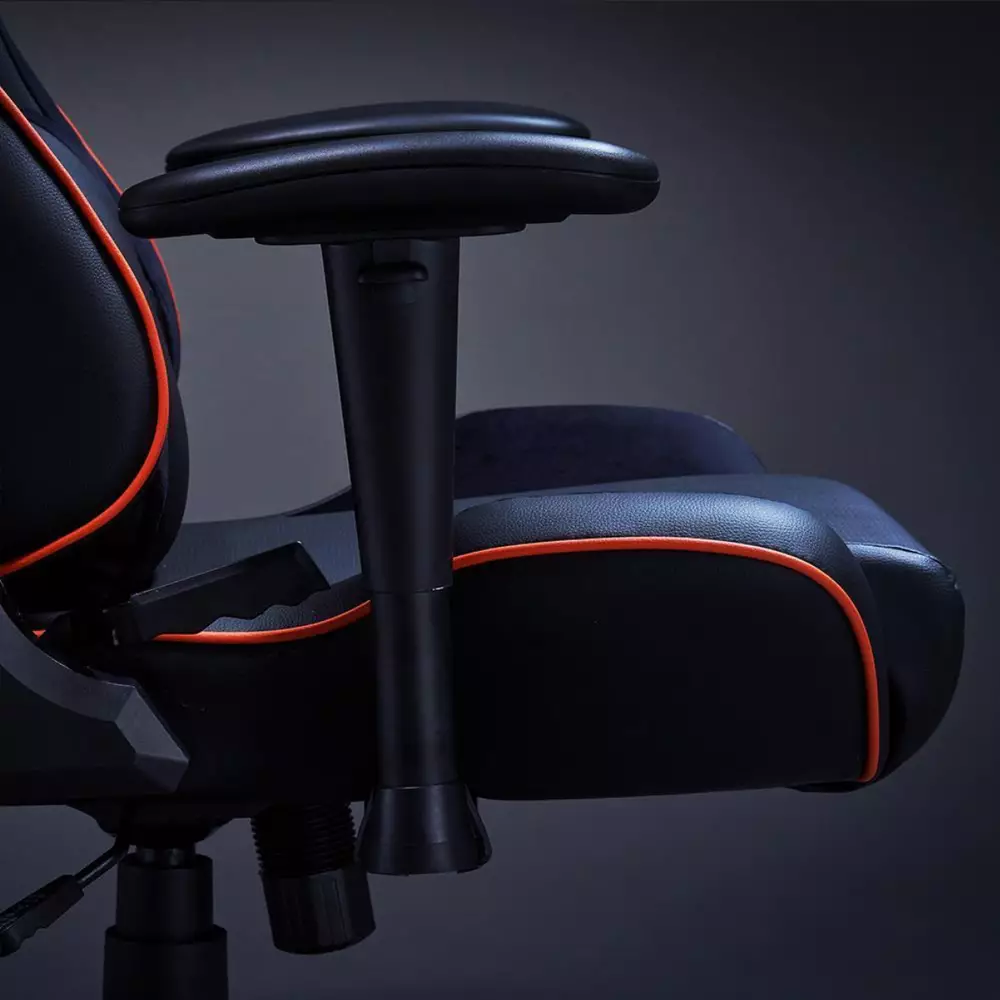 Геймърски стол Gigabyte Aorus AGC310 Черно и Оранжево