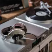 Слушалки Sennheiser HD 599
