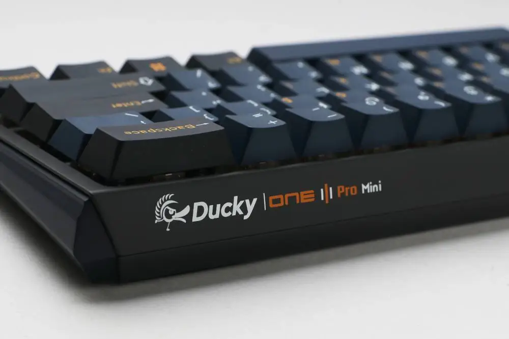 Ducky професионална геймърска механична клавиатура Professional Gaming Mechanical Keyboard One 3 Pro Mini Nazca Line - 8K, Cherry MX2A RGB Brown [Tactile]