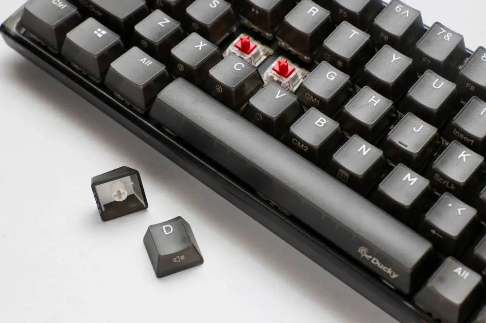 Ducky професионална геймърска механична клавиатура Professional Gaming Mechanical Keyboard One 3 Mini Aura Black - Cherry MX RGB Brown [Tactile]